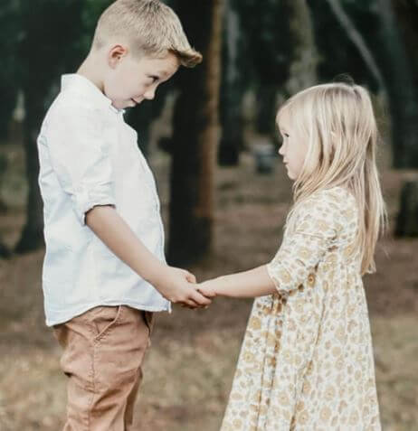 Dawni Sahanovitch children Hudson Sawa and Scarlett Heleena Sawa.